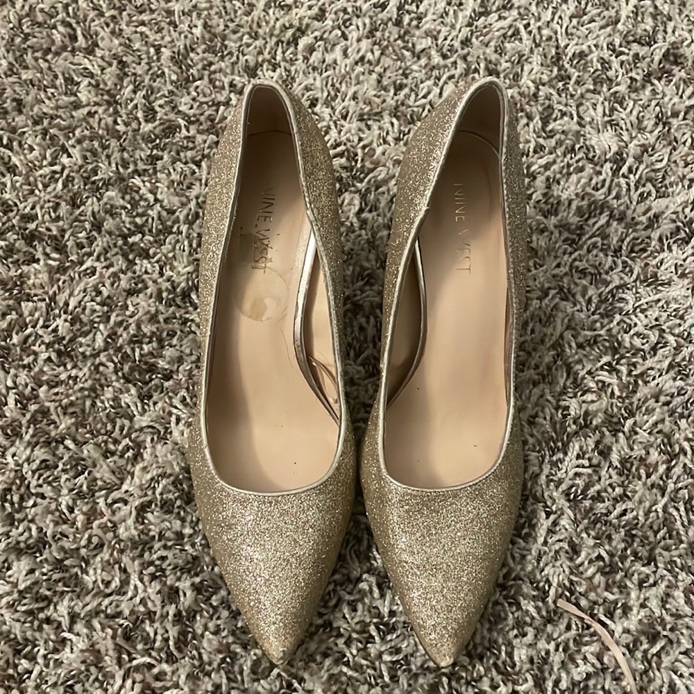 Nine West Gold Heels (5.5)